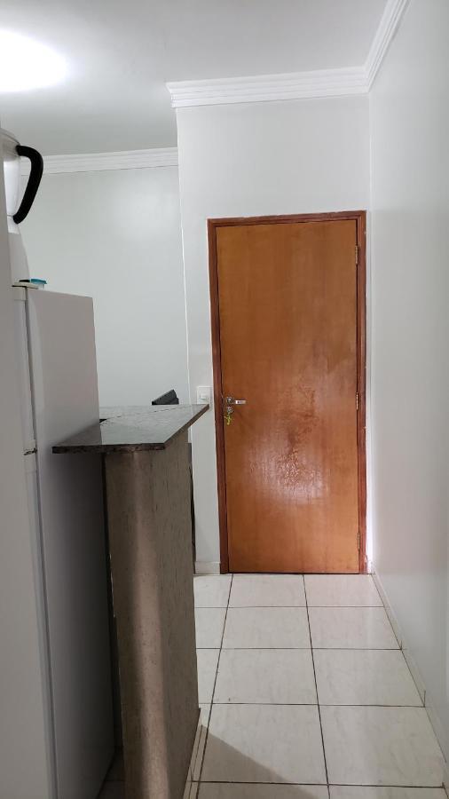 Apto aconchegante no Guará II,próximo ao aeroporto Brasília Exterior foto